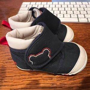 Miki House baby shoes size 11, made in Japan.